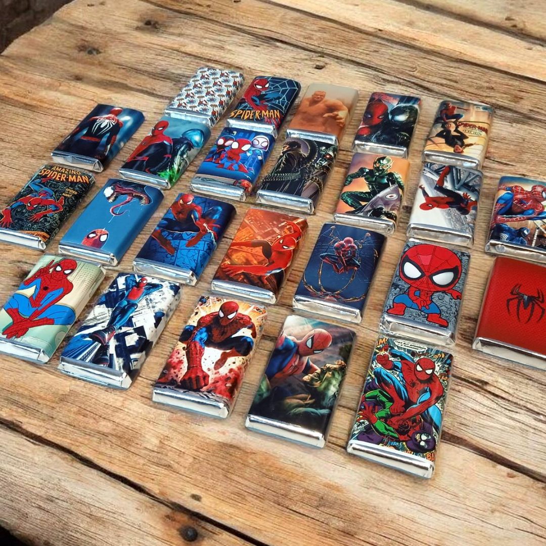 Caja de chocolatines Tributo al Hombre Araña / Spiderman: Edición Coleccionable🕷️ - Imagen 11